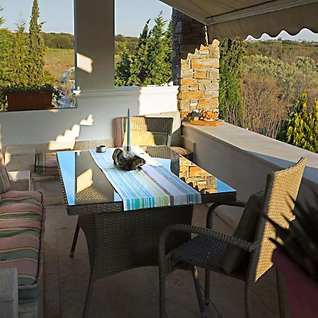 Lovely Apartm.Near Airport Kardia Exterior foto