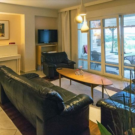 Lovely Apartm.Near Airport Kardia Exterior foto