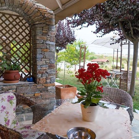Lovely Apartm.Near Airport Kardia Exterior foto