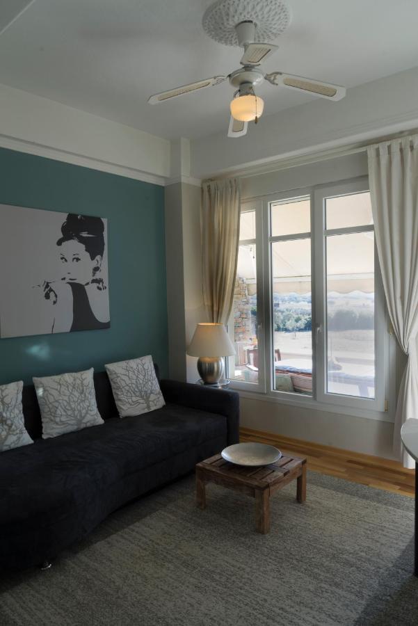 Lovely Apartm.Near Airport Kardia Exterior foto