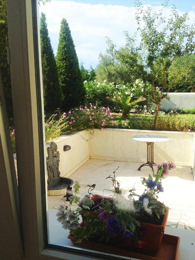 Lovely Apartm.Near Airport Kardia Exterior foto