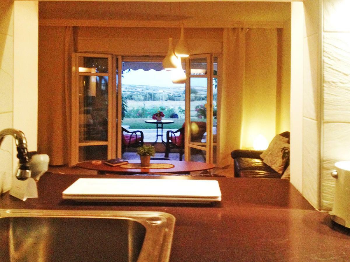 Lovely Apartm.Near Airport Kardia Exterior foto