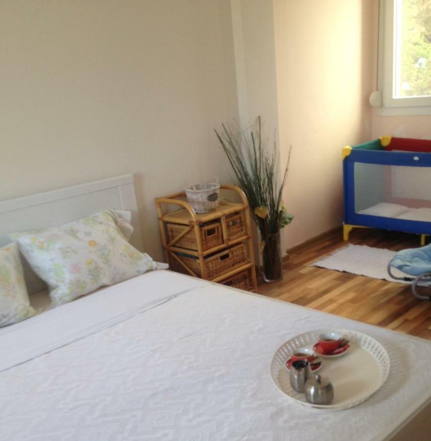 Lovely Apartm.Near Airport Kardia Exterior foto