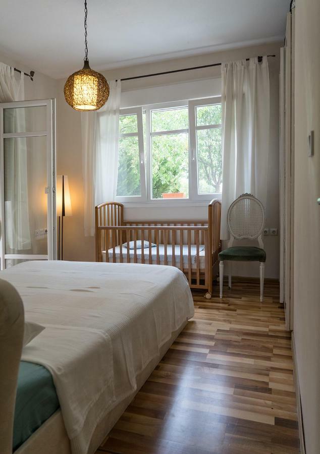 Lovely Apartm.Near Airport Kardia Exterior foto